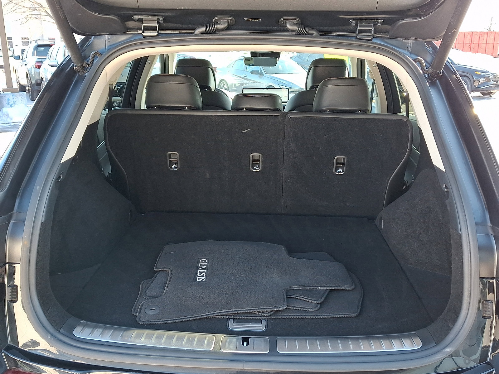 Used 2025 Genesis GV70 2.5T image 27