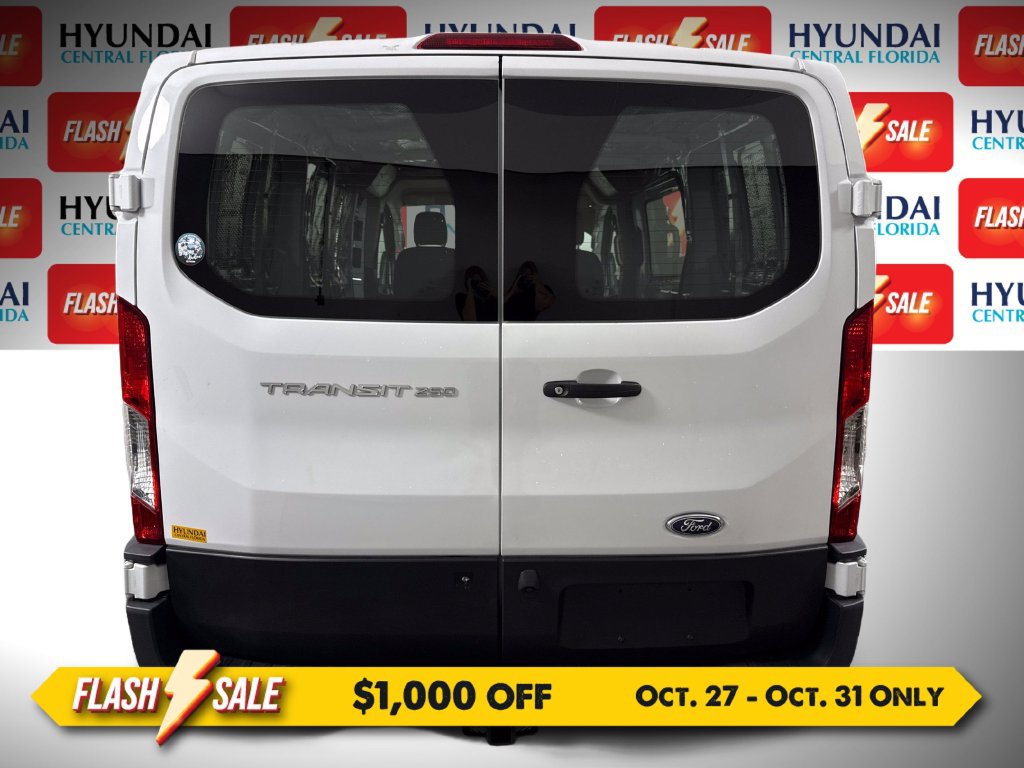 Used 2024 Ford Transit 250 Low Roof w/ Exterior Upgrade Package RWD image 4