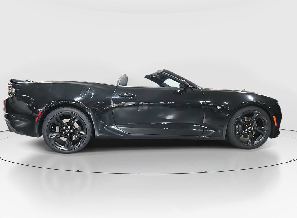 Used 2020 Chevrolet Camaro SS RWD image 4