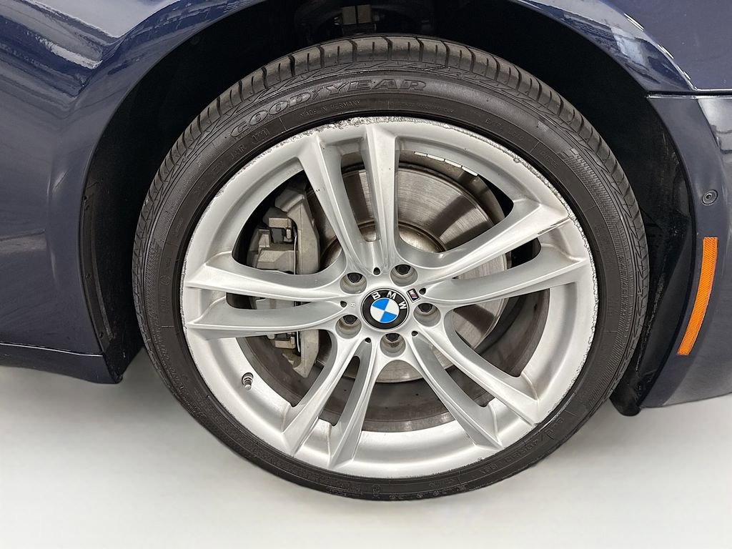 Used 2015 BMW 750Li image 31