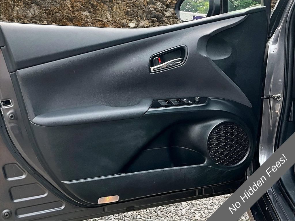 Used 2022 Toyota Prius XLE FWD image 19