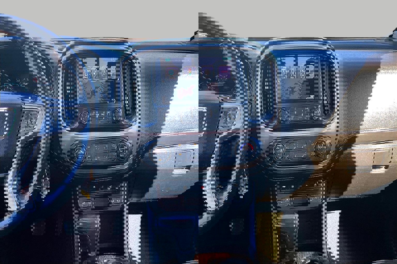 Used 2018 GMC Canyon Denali image 6