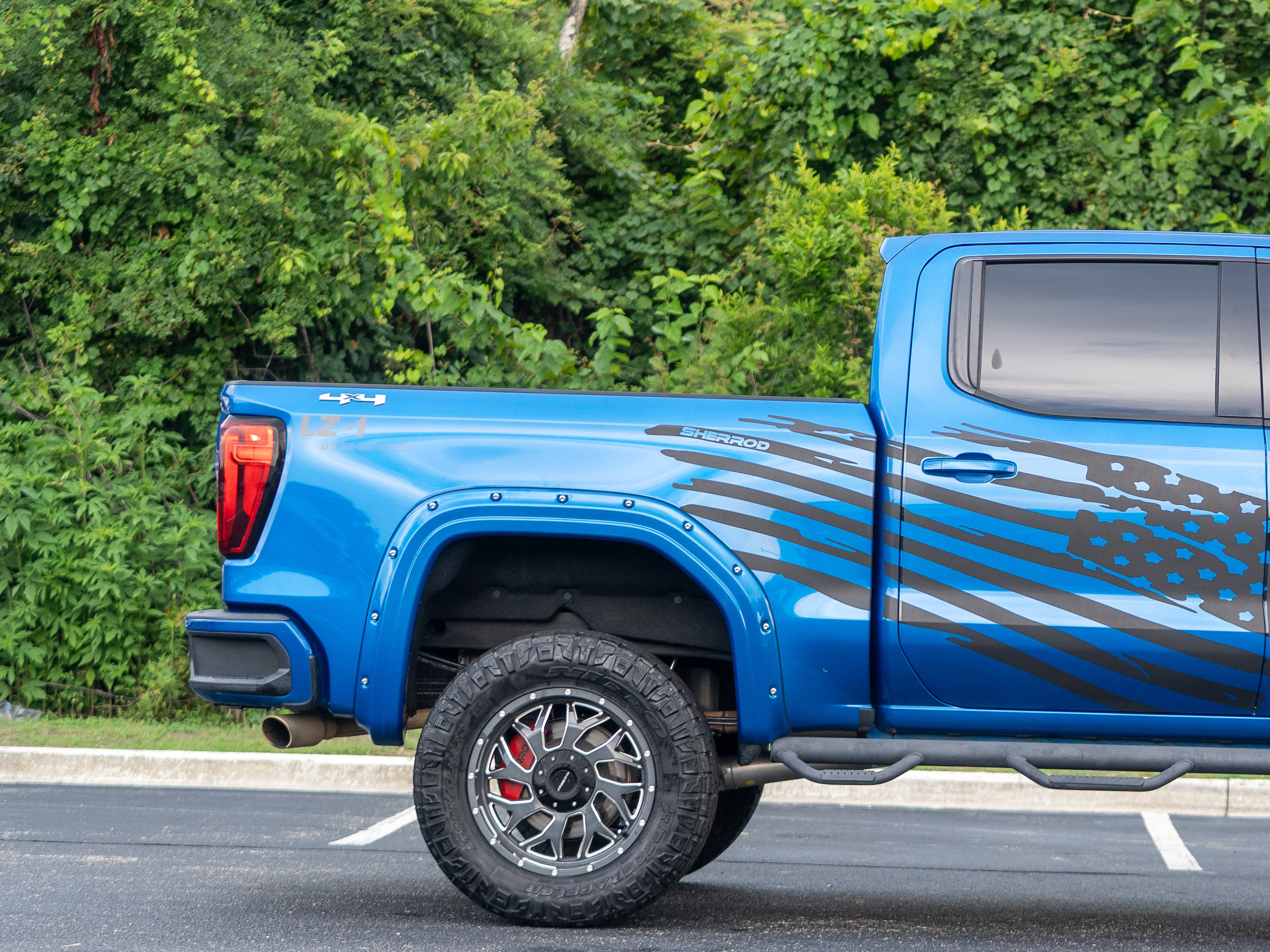 Used 2022 GMC Sierra 1500 Elevation w/ Preferred Package AWD/4WD image 6