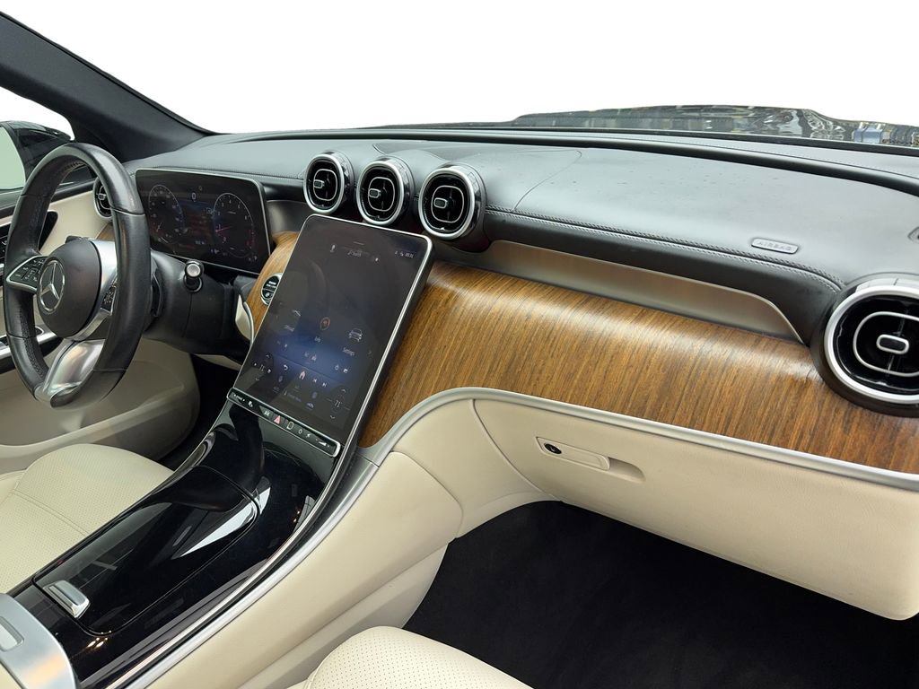 Used 2024 Mercedes-Benz GLC 300 4MATIC image 45