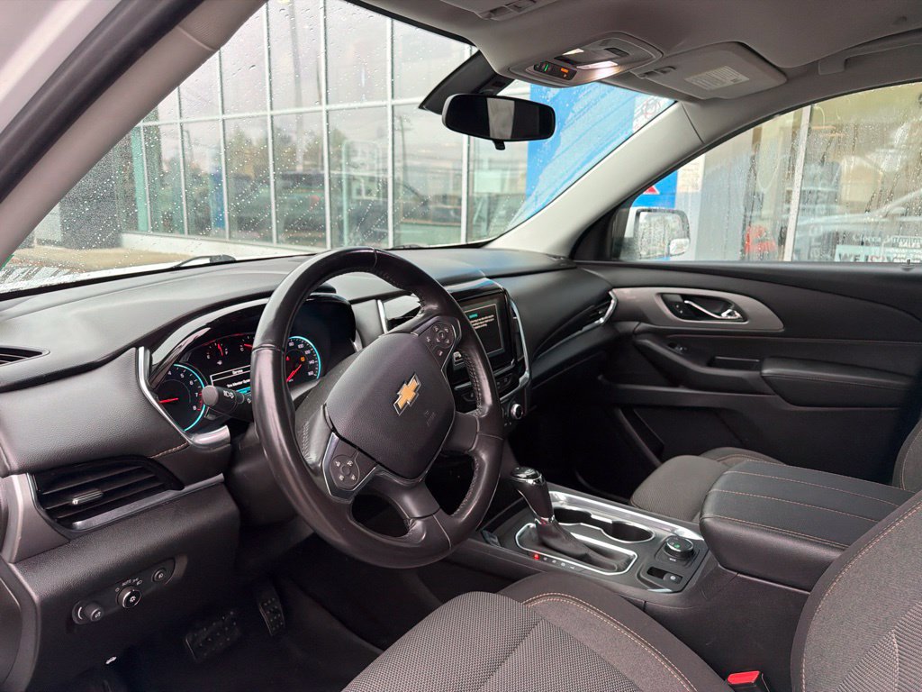 Used 2019 Chevrolet Traverse LT AWD/4WD image 17