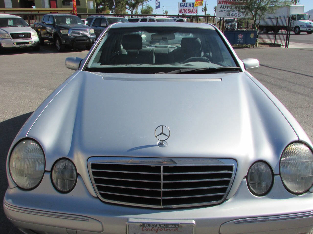 Used 2001 Mercedes-Benz E 320 Sedan image 8