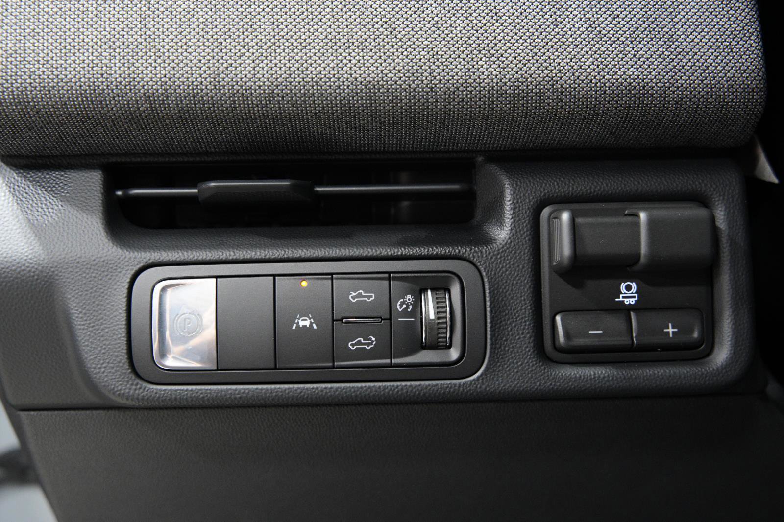 New 2026 GMC Sierra EV Elevation image 26