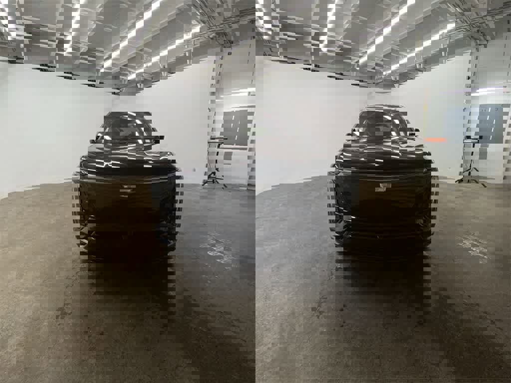 Certified 2026 Cadillac Vistiq Sport image 9