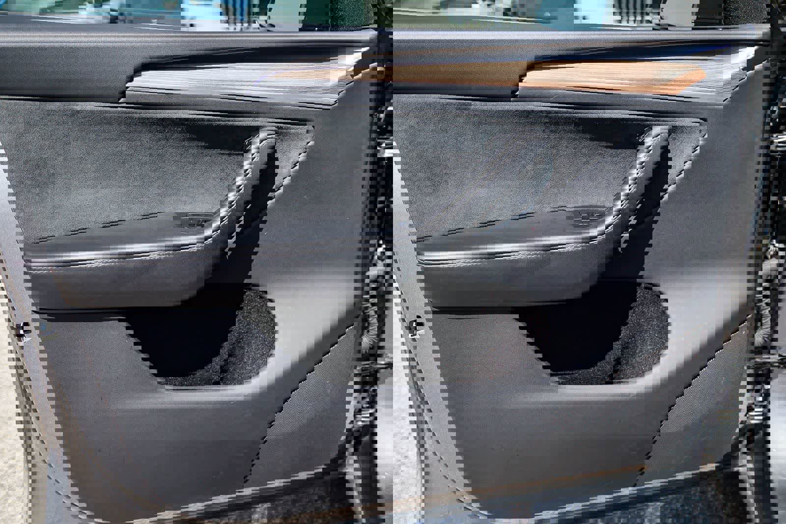 Used 2024 Tesla Model Y Long Range image 20