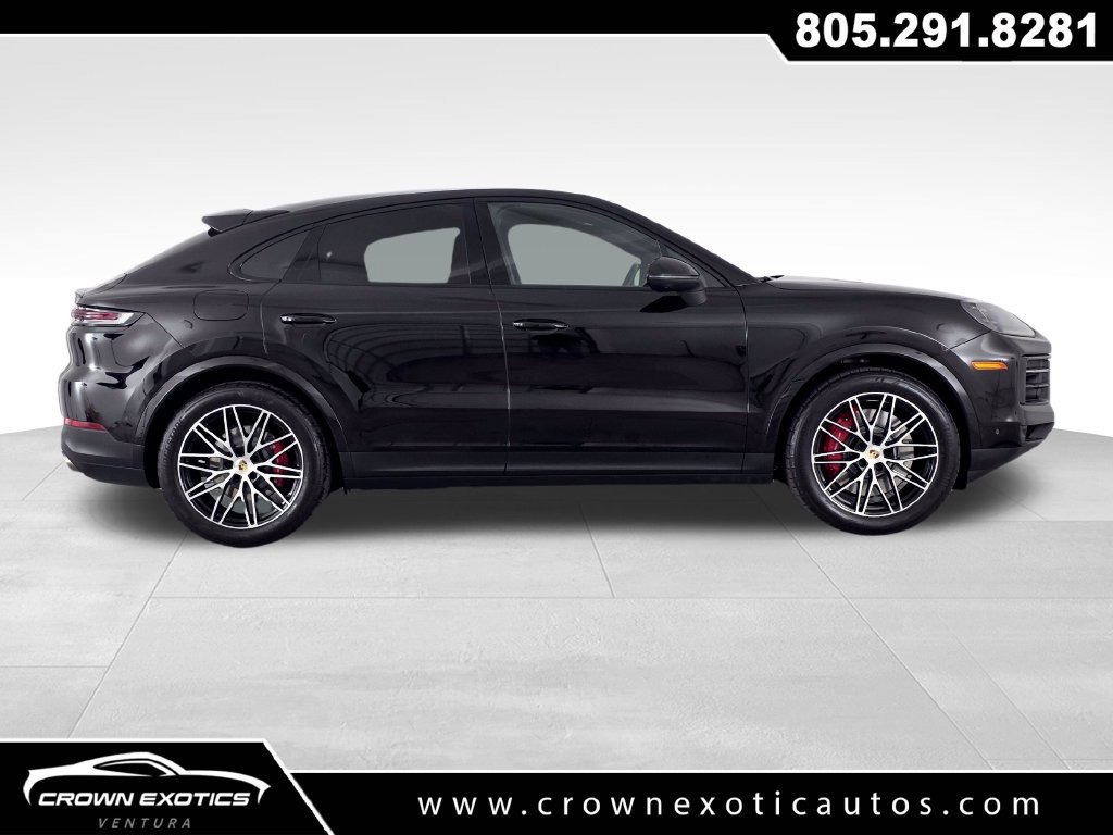 Used 2024 Porsche Cayenne S AWD/4WD image 8