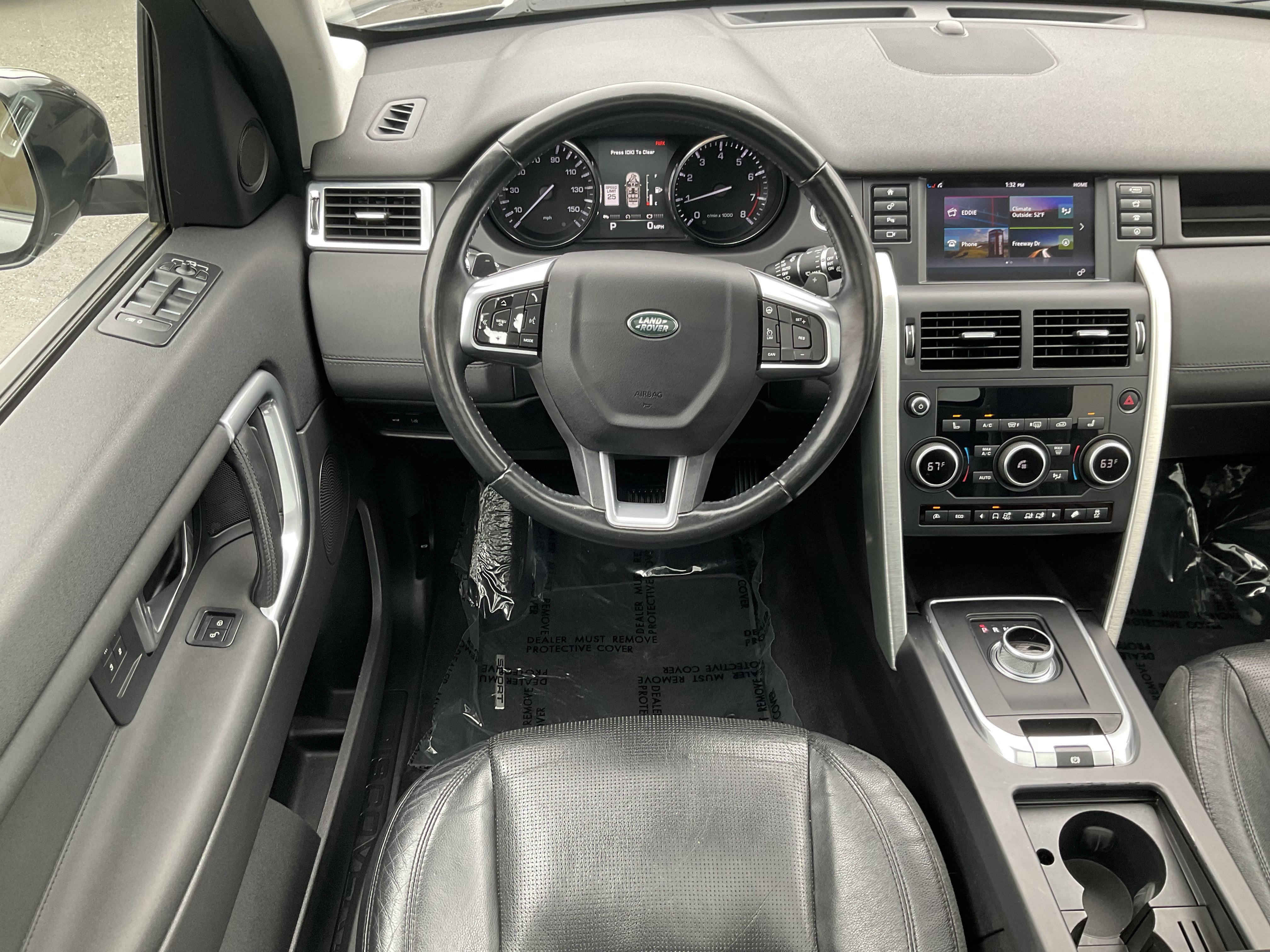 Used 2016 Land Rover Discovery Sport HSE AWD/4WD image 24