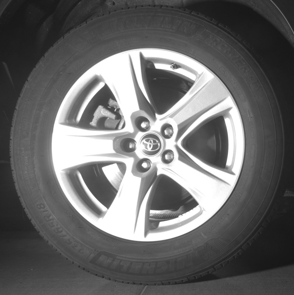 Used 2025 Toyota Highlander LE image 15