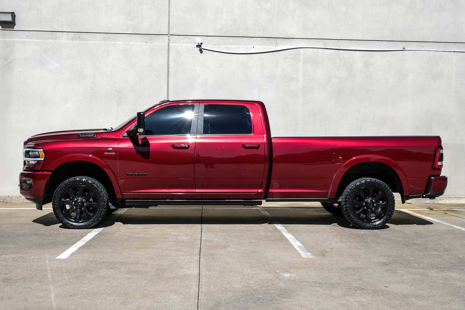 Used 2022 RAM 3500 Laramie AWD/4WD image 11