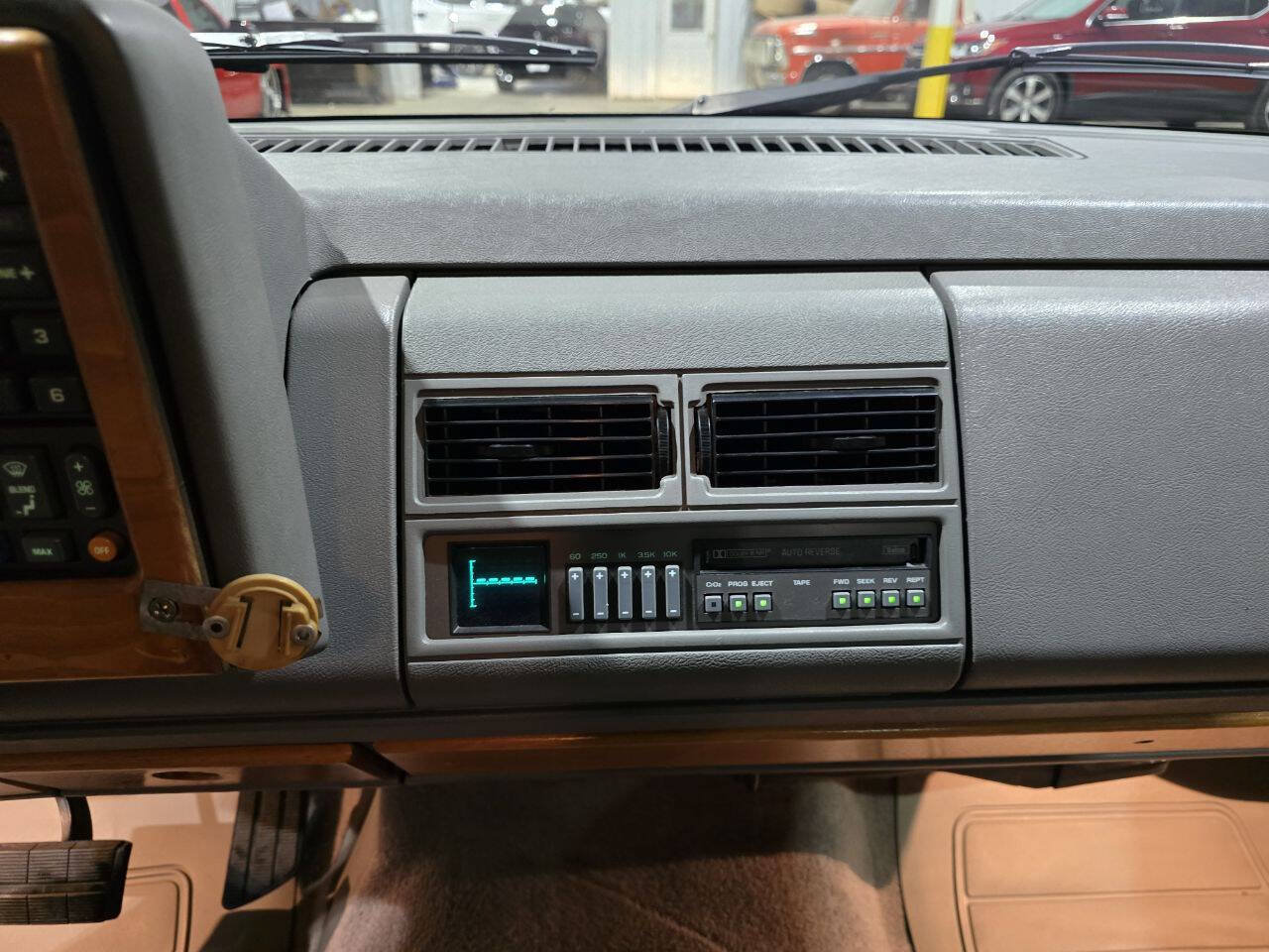 Used 1993 GMC Sierra 1500 2WD Regular Cab image 34