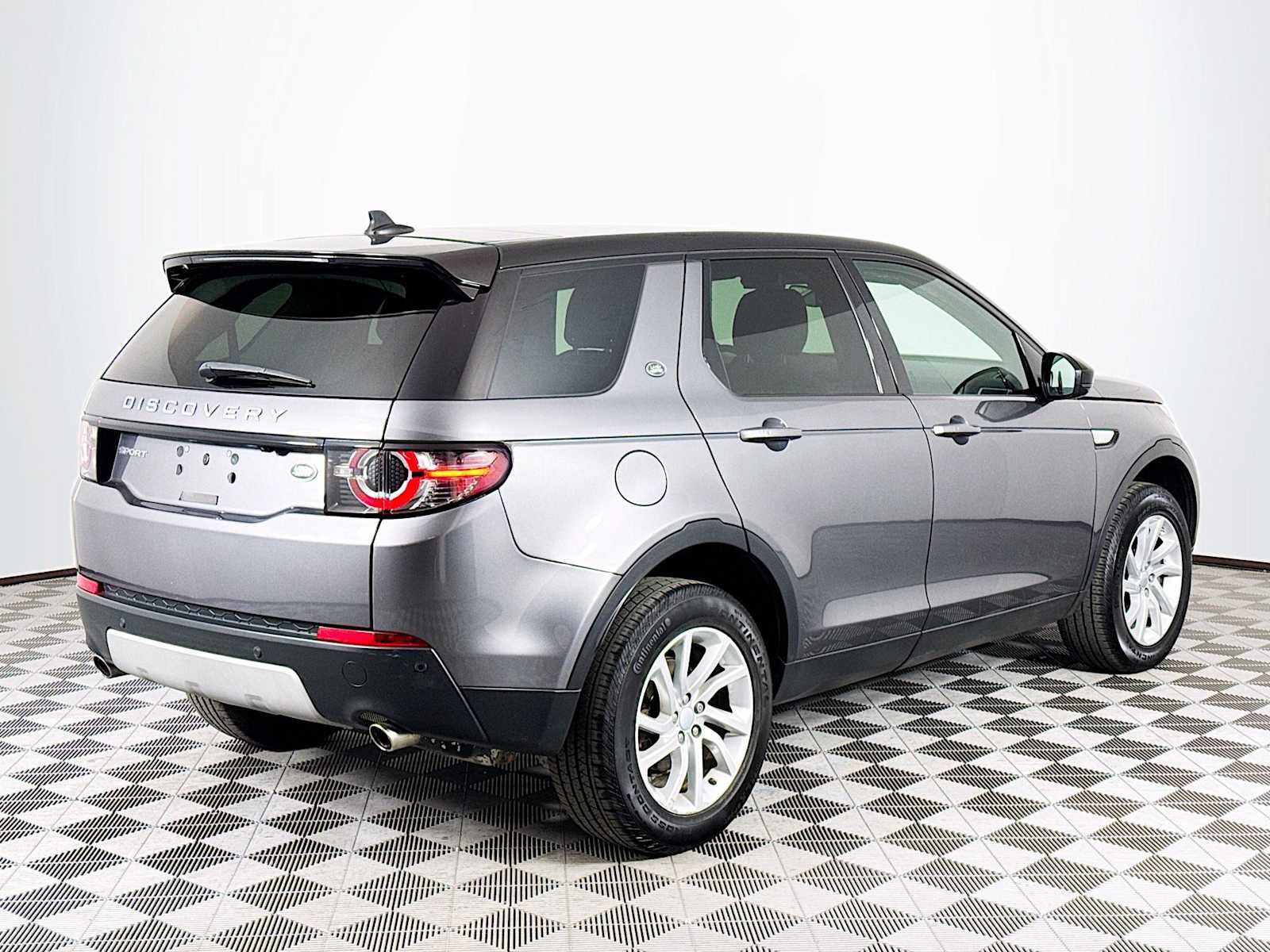 Used 2016 Land Rover Discovery Sport HSE image 5