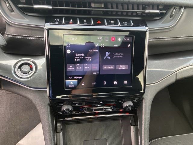 Used 2023 Jeep Grand Cherokee L Laredo AWD/4WD image 17