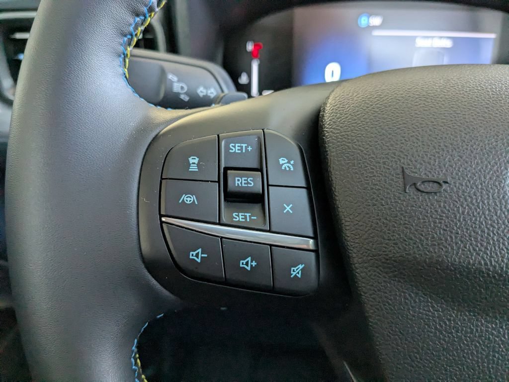 Used 2025 Ford Maverick Lobo AWD/4WD image 22