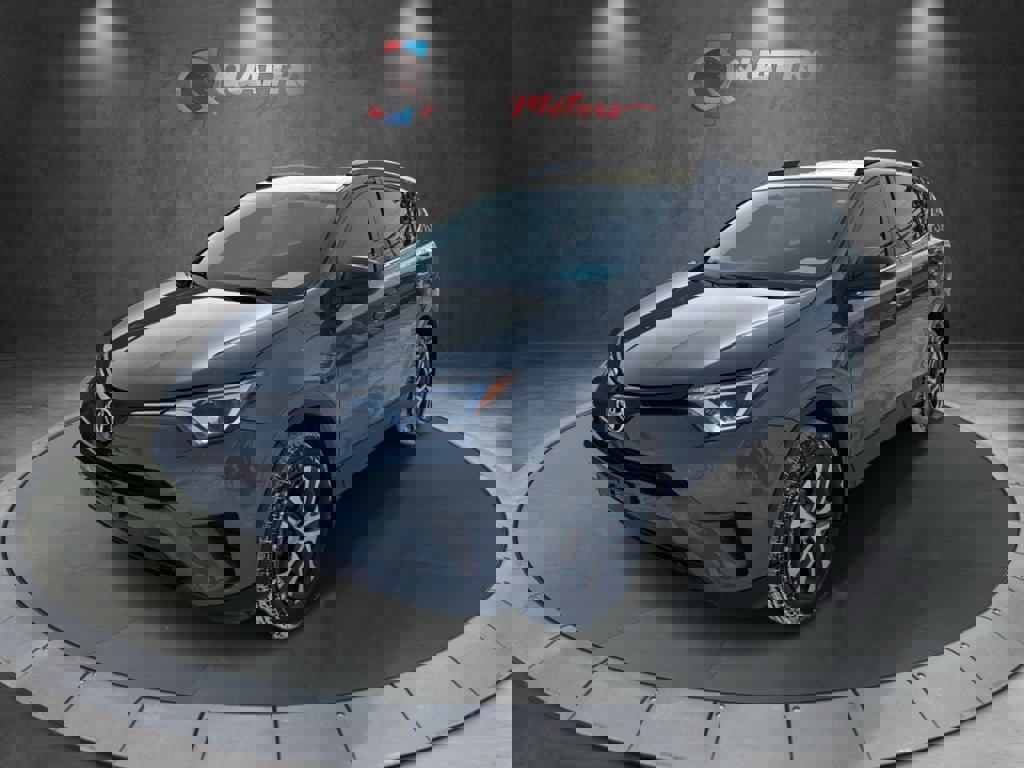 Used 2016 Toyota RAV4 LE image 1