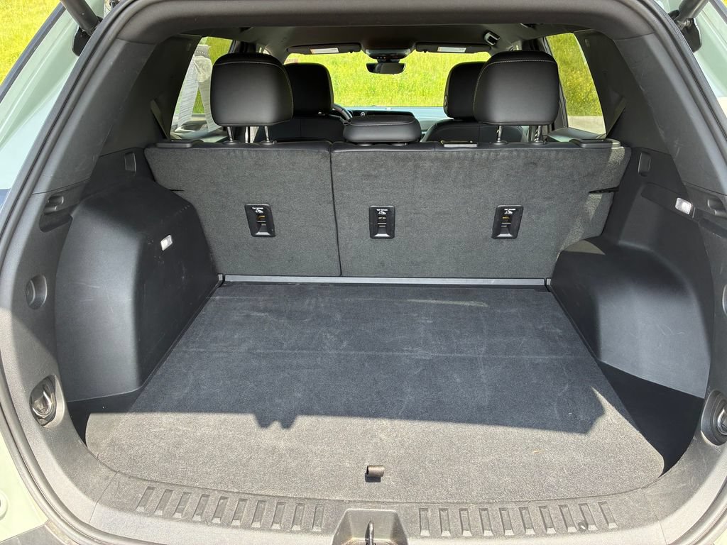 Used 2025 Chevrolet Equinox LT w/ Convenience Package II FWD image 29