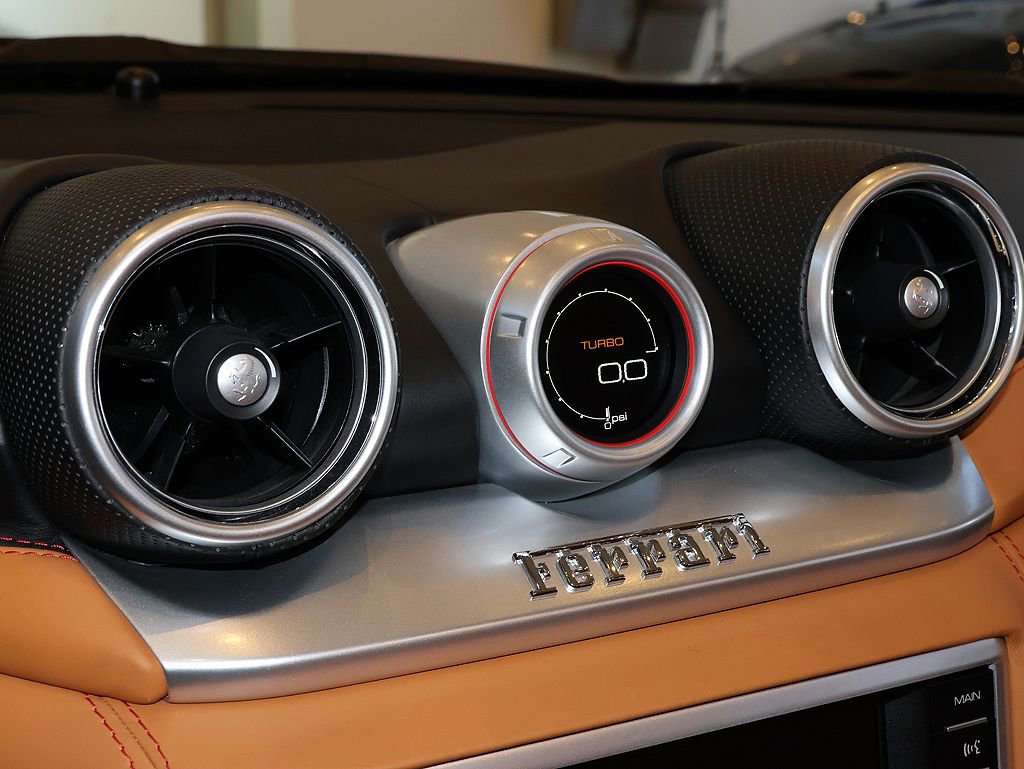 Certified 2017 Ferrari California T image 96