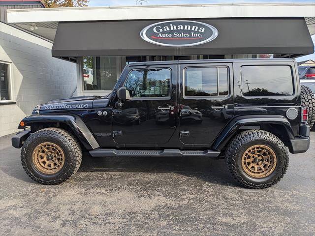 Used 2017 Jeep Wrangler Unlimited Sahara AWD/4WD image 2