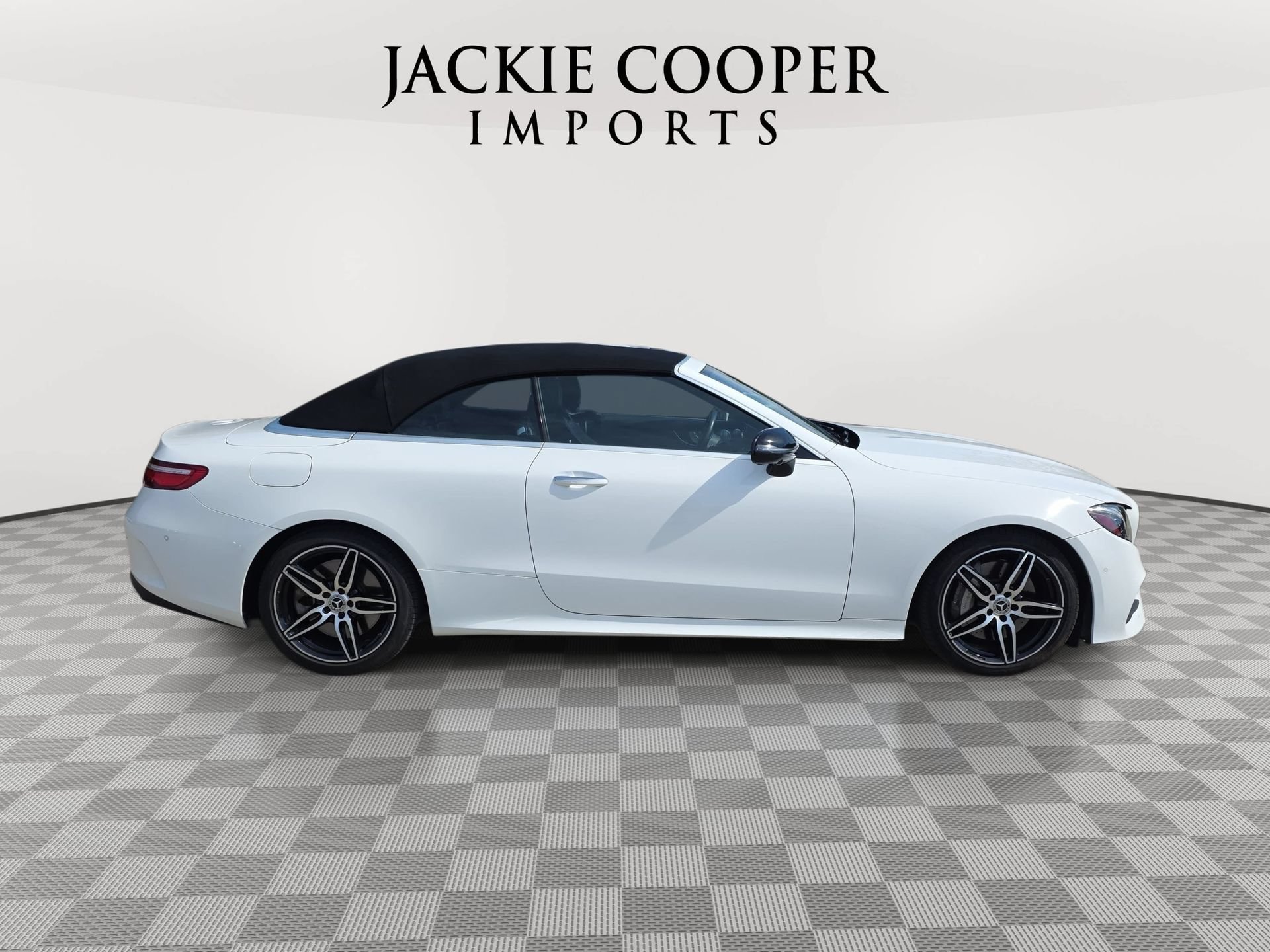 Used 2020 Mercedes-Benz E 450 Cabriolet image 4