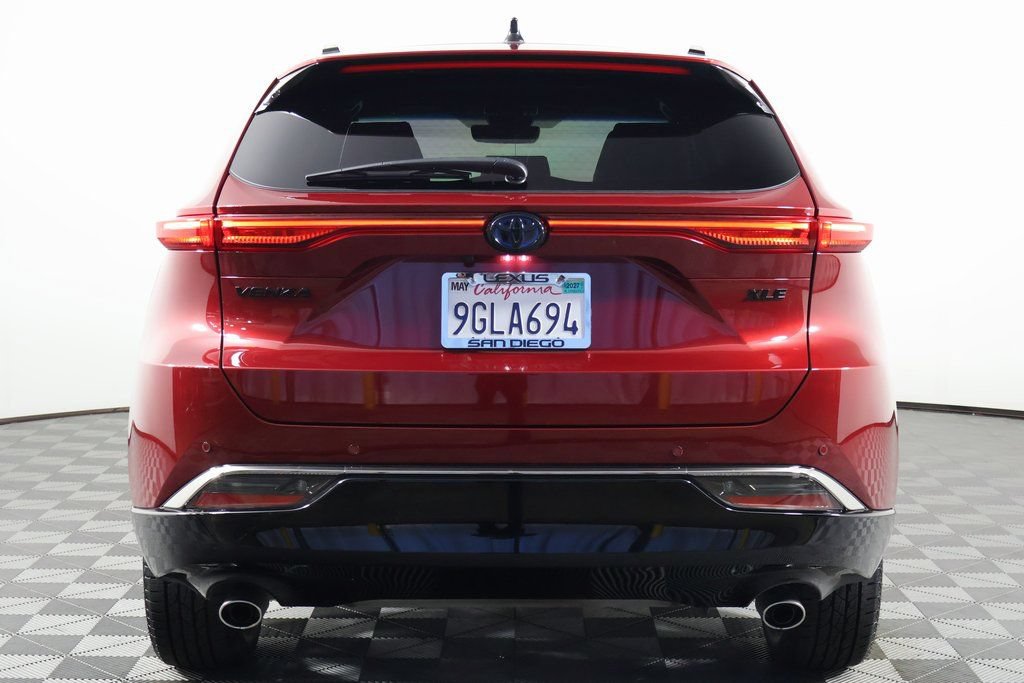 Used 2023 Toyota Venza Nightshade AWD/4WD image 5