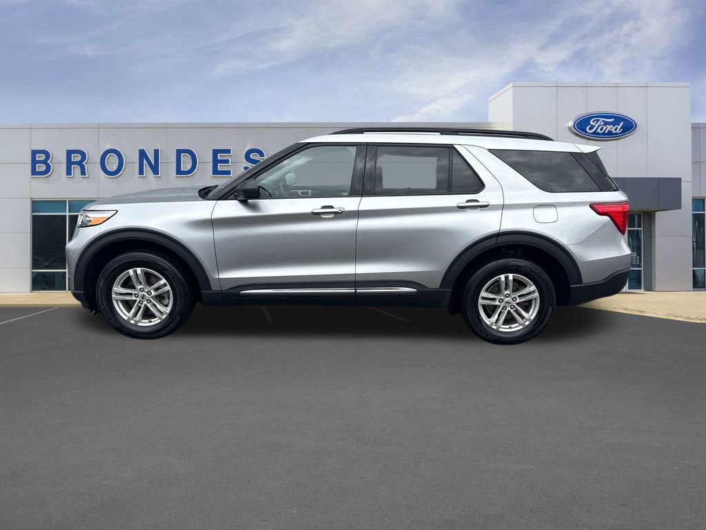 Used 2023 Ford Explorer XLT w/ Equipment Group 202A image 1