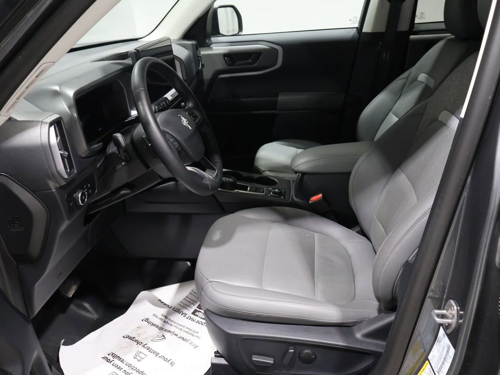 Used 2025 Ford Bronco Sport Badlands image 12
