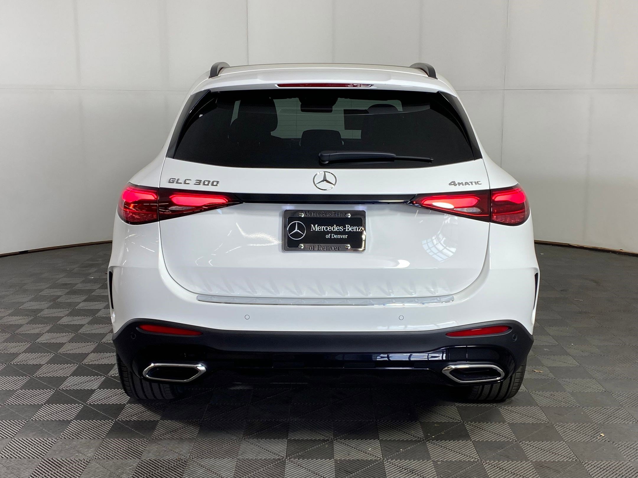 New 2026 Mercedes-Benz GLC 300 4MATIC image 9