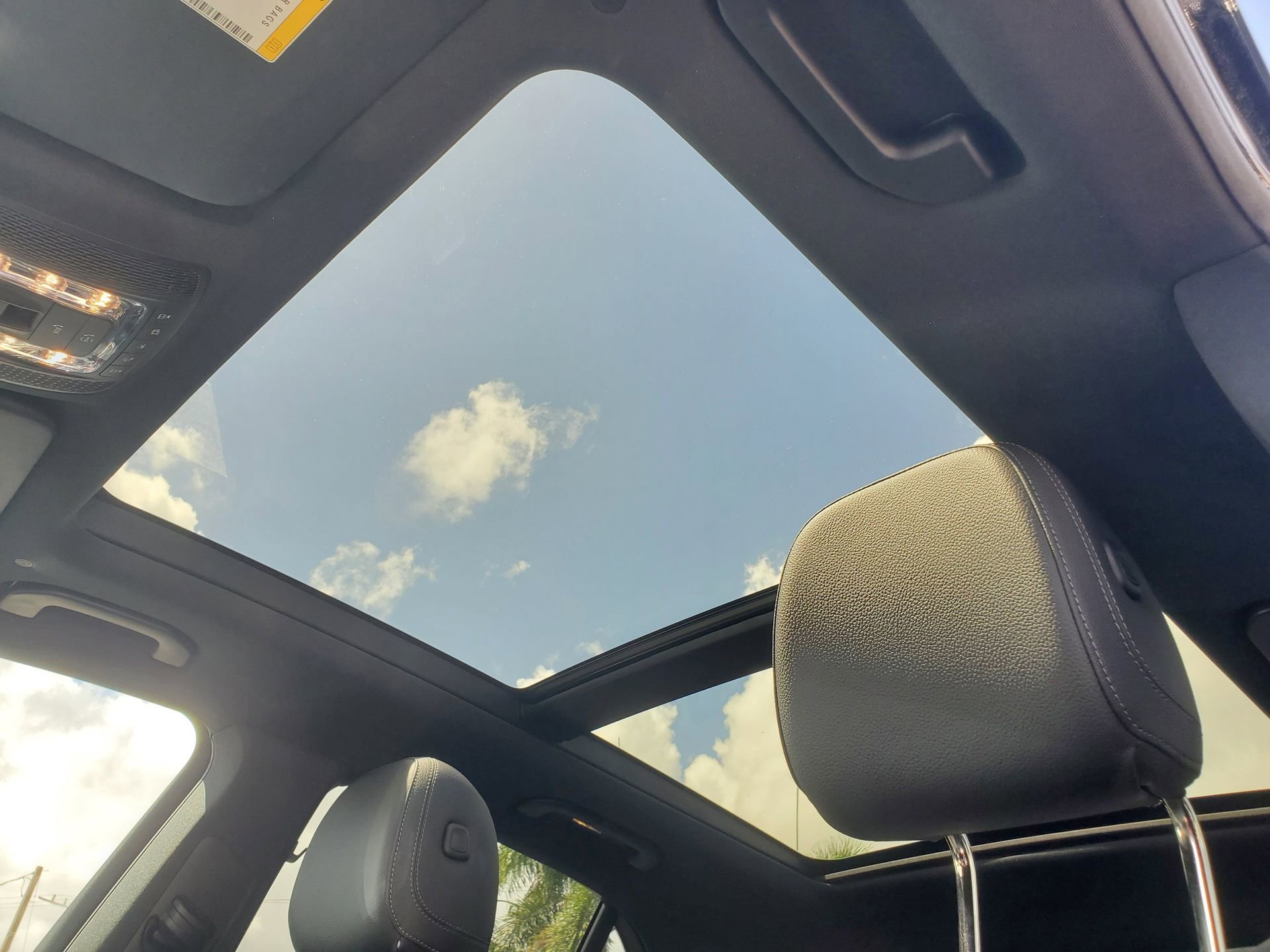 Used 2022 Mercedes-Benz GLE 350 w/ Premium Package image 20