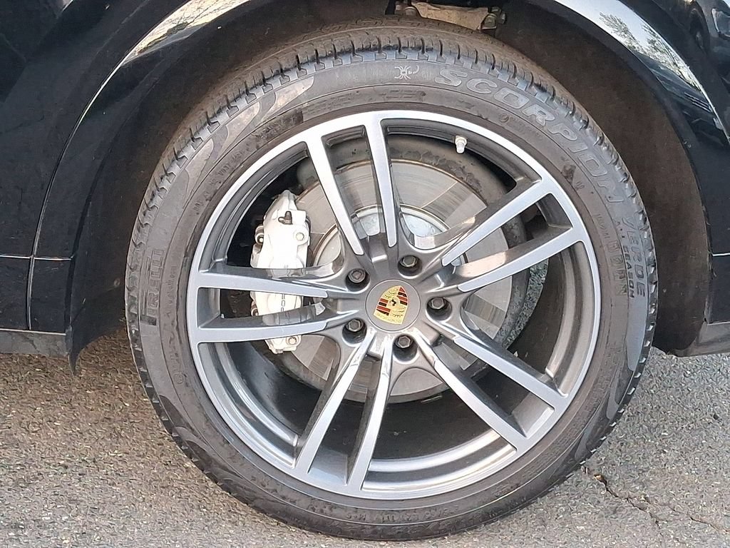 Used 2023 Porsche Cayenne Turbo AWD/4WD image 6