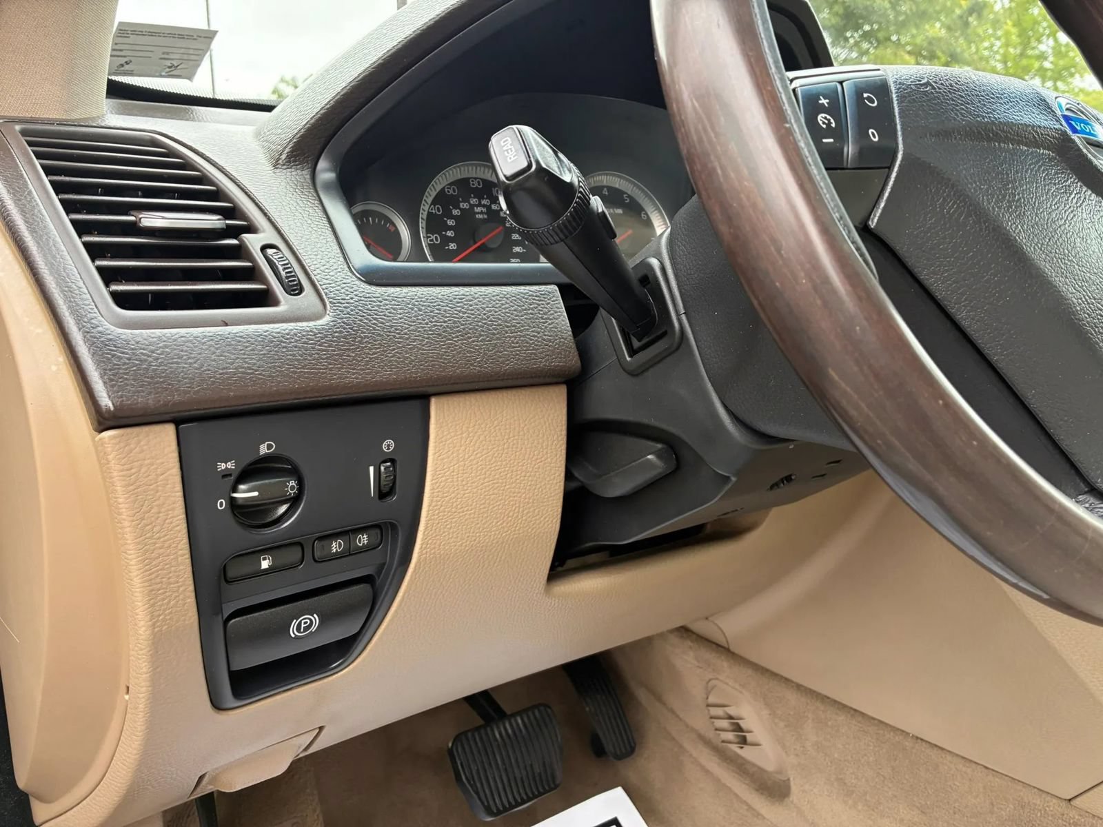 Used 2011 Volvo XC90 3.2 AWD/4WD image 22