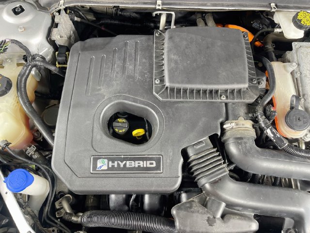 Used 2019 Ford Fusion SE FWD image 30