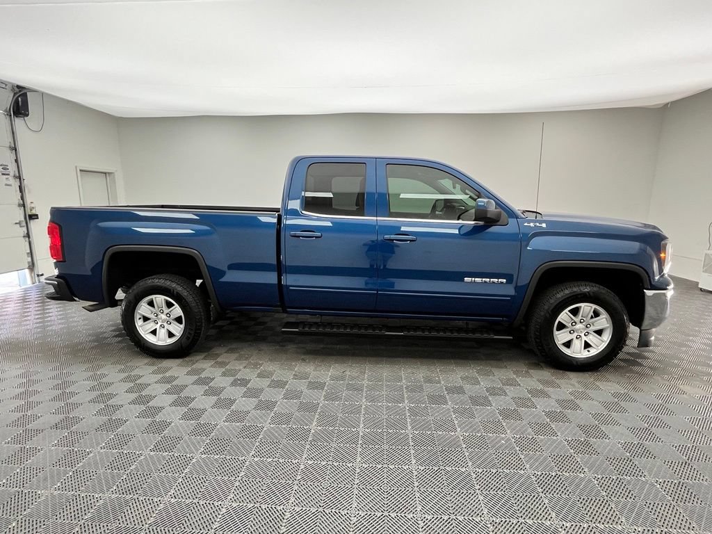 Used 2019 GMC Sierra 1500 SLE w/ SLE Value Package AWD/4WD image 7