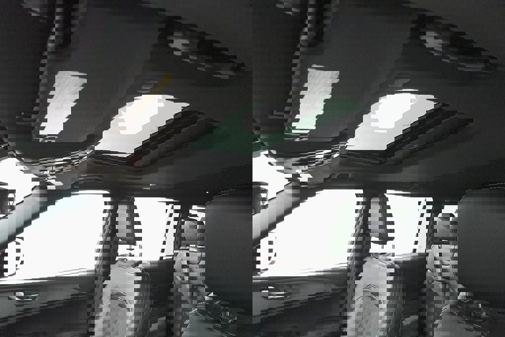 New 2025 Jeep Grand Cherokee L Altitude image 12