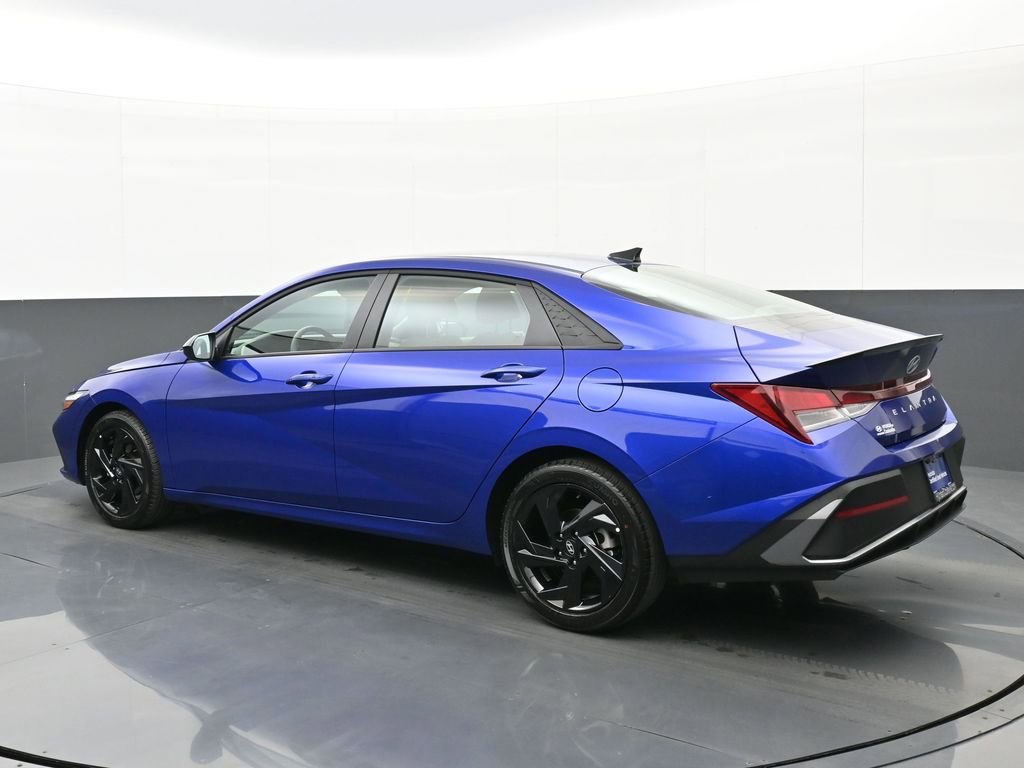 Certified 2026 Hyundai Elantra Sport w/ Cargo Package FWD image 6