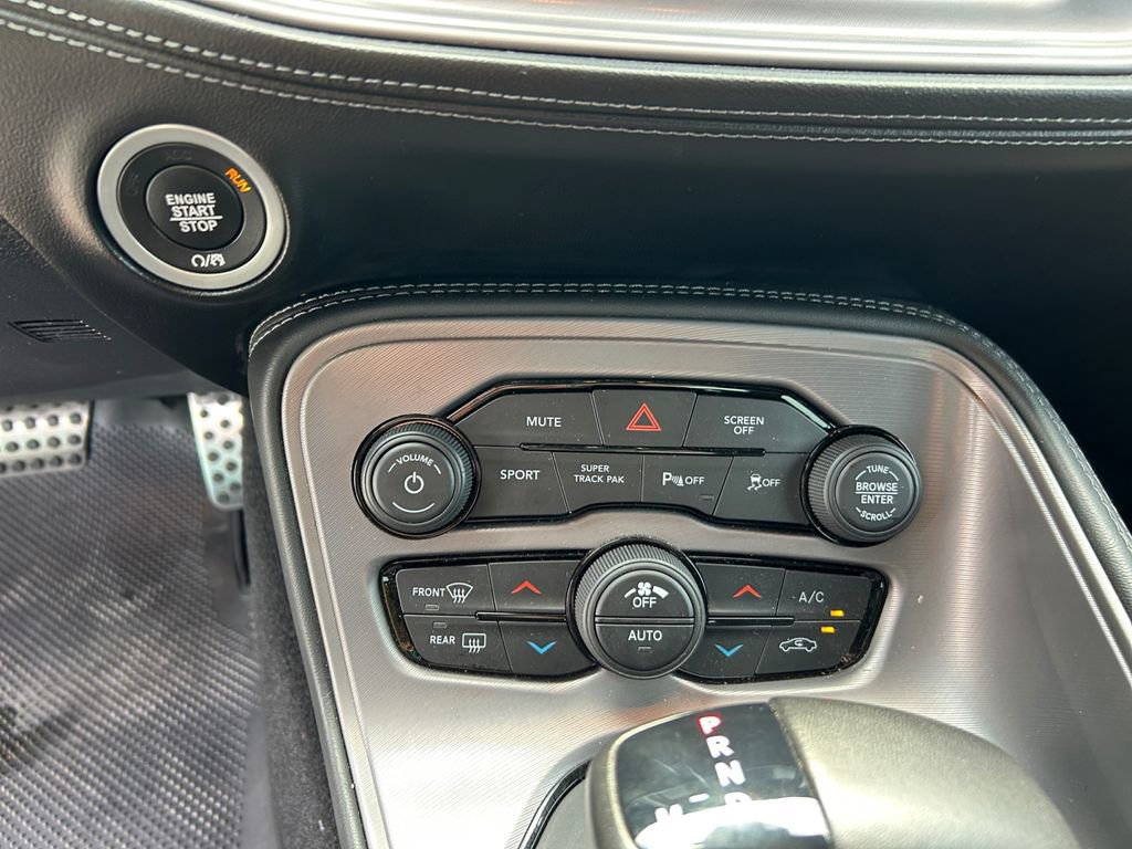 Used 2023 Dodge Challenger R/T w/ Plus Package image 35