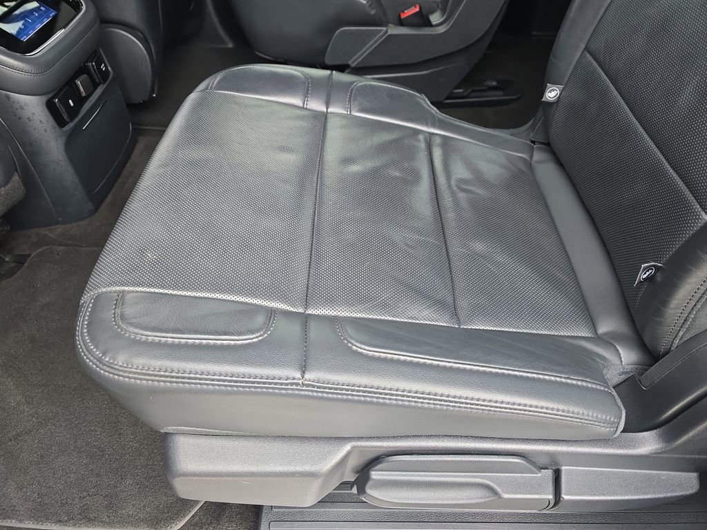 Used 2023 Lincoln Navigator L Reserve image 14