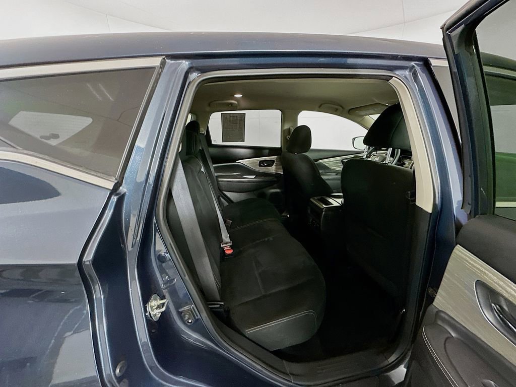 Used 2018 Nissan Murano S image 25