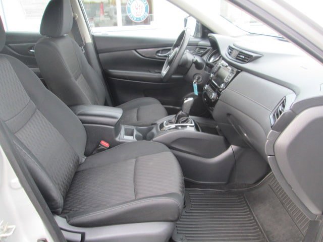 Used 2018 Nissan Rogue S AWD/4WD image 14
