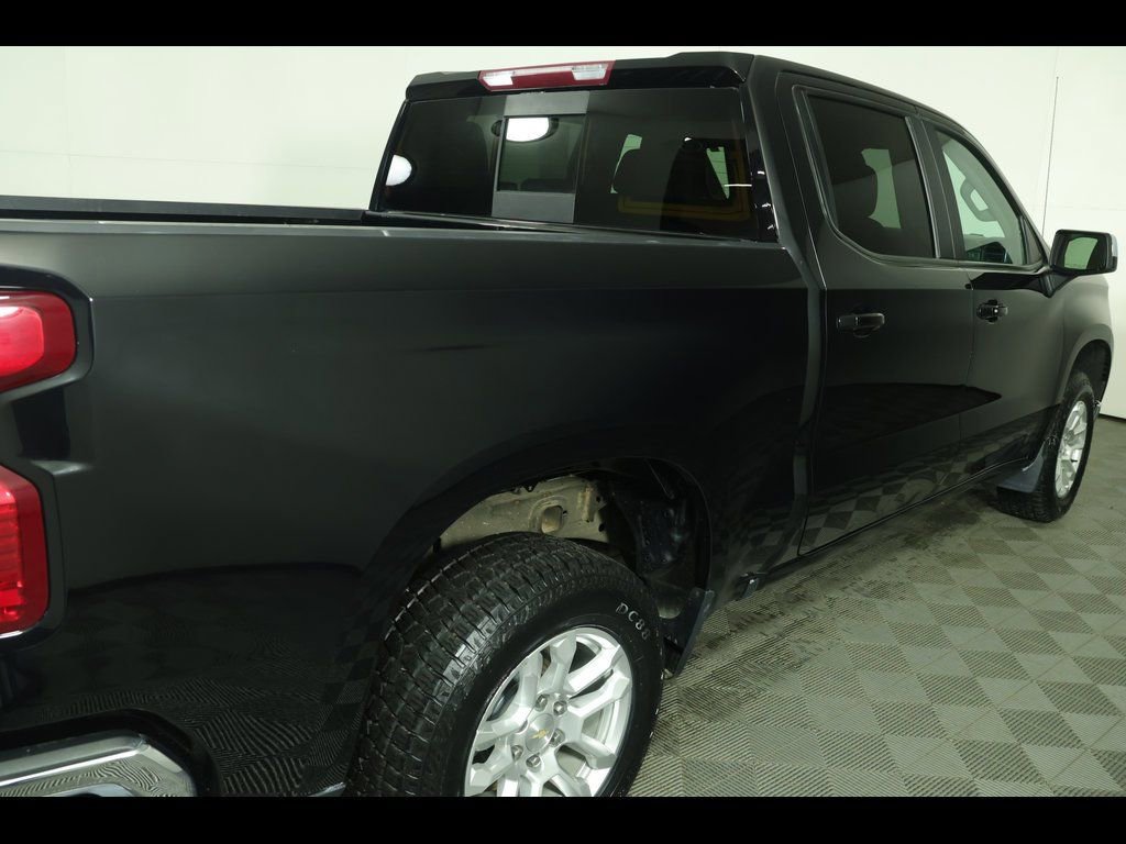 Used 2022 Chevrolet Silverado 1500 LT w/ Z71 Off-Road Package image 22