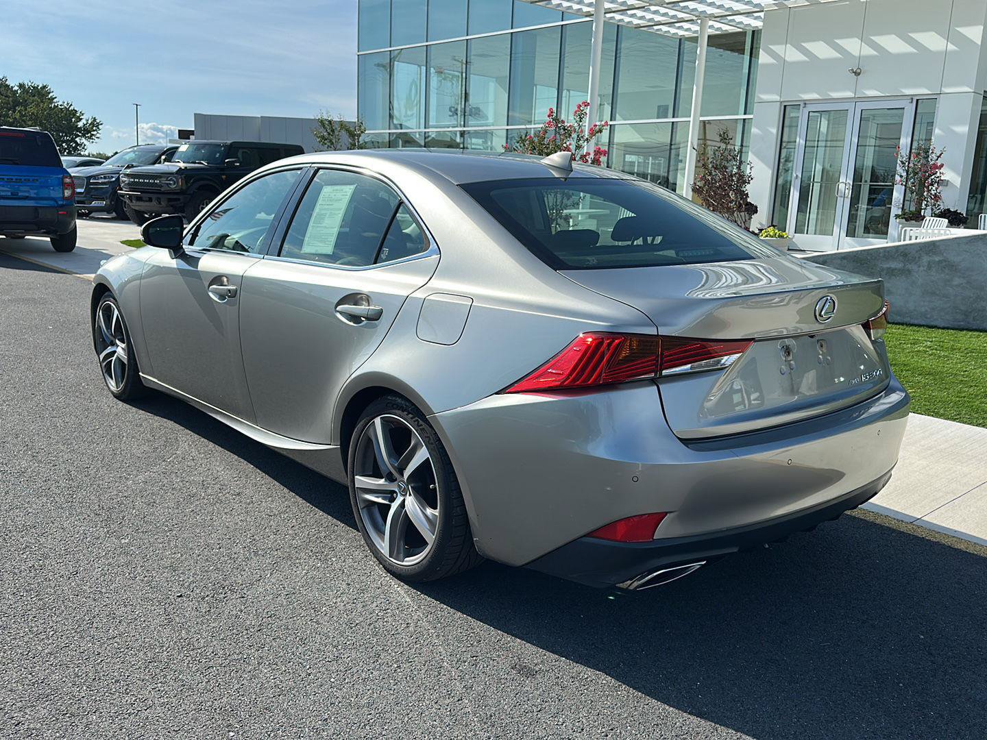 Used 2020 Lexus IS 300 AWD w/ Premium Package image 7