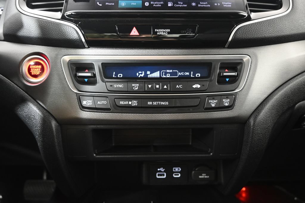 Used 2025 Honda Ridgeline Sport image 29