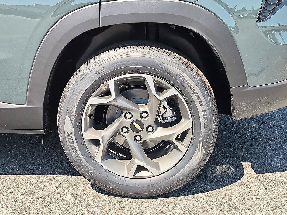 New 2026 Chevrolet Trax LT w/ LT Convenience Package FWD image 10