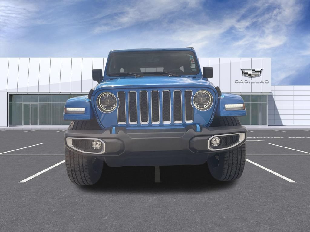 Used 2023 Jeep Wrangler Unlimited Sahara w/ Cold Weather Group AWD/4WD image 3