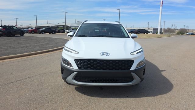 Used 2023 Hyundai Kona SEL image 3