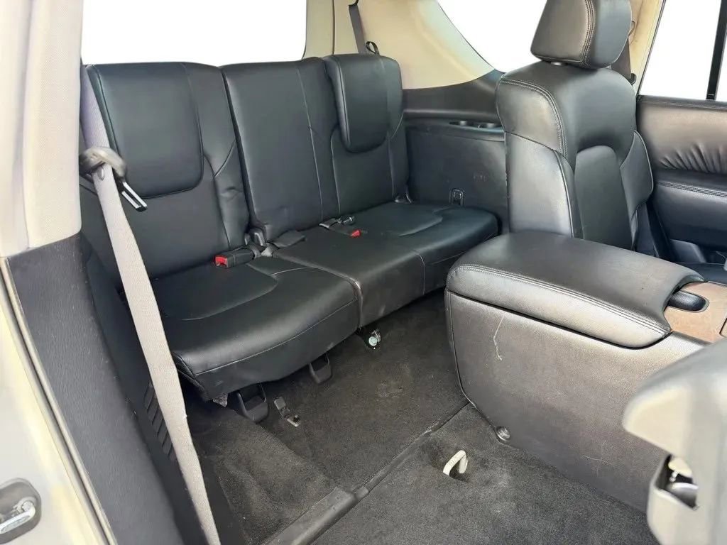 Used 2023 Nissan Armada SL w/ Captain's Chairs Package image 31