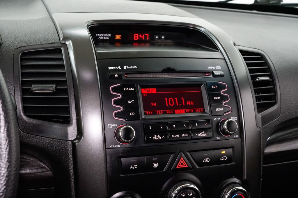 Used 2012 Kia Sorento LX w/ Convenience Pkg image 14