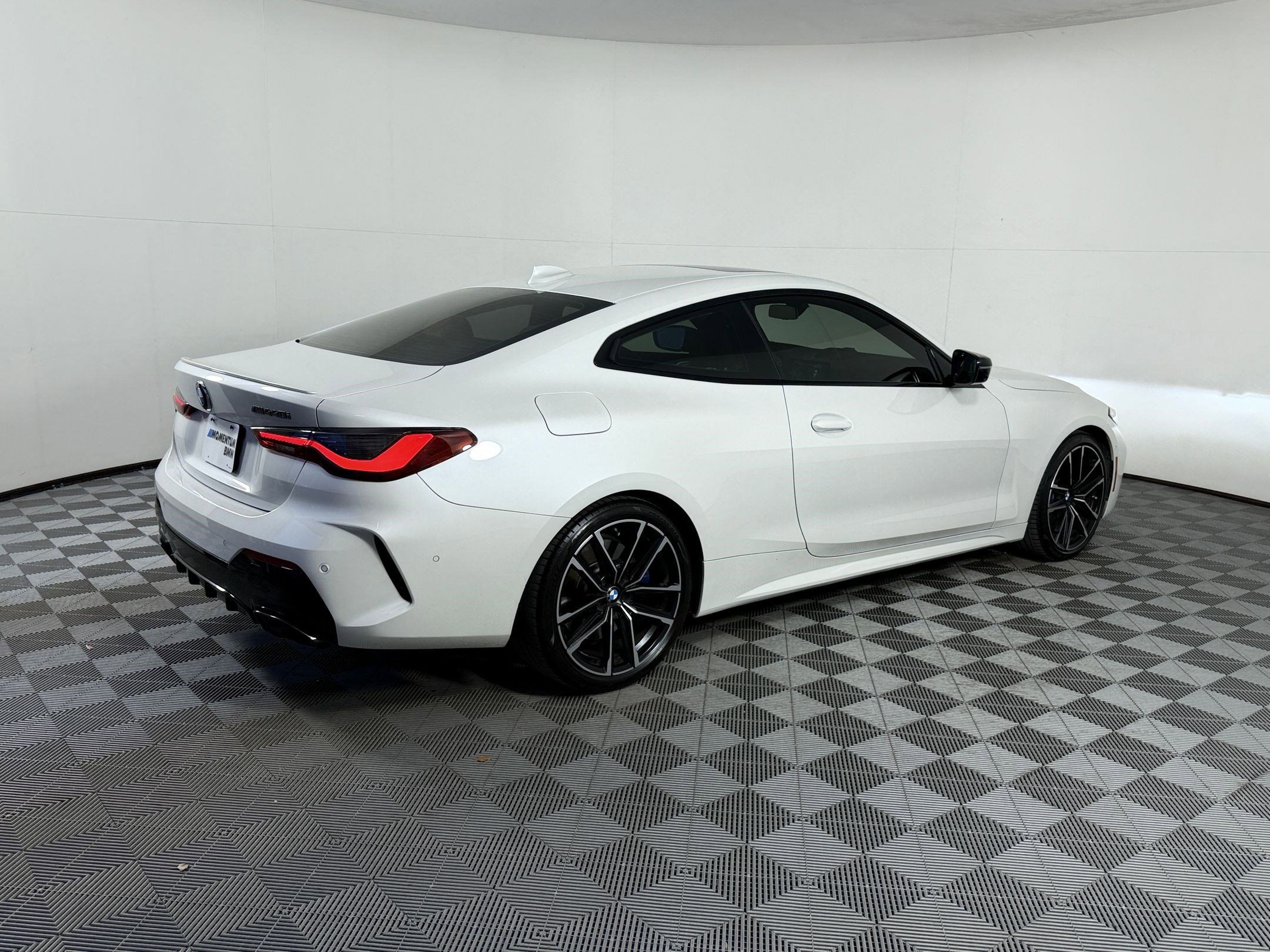 Used 2023 BMW M440i Coupe w/ Premium Package RWD image 9